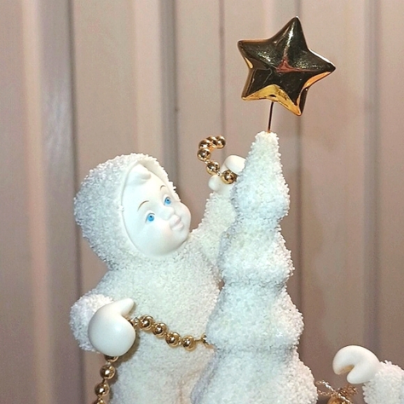 Snowbabies Dept 56 O Christmas Tree Music Box 2001 - Picture 2 of 10